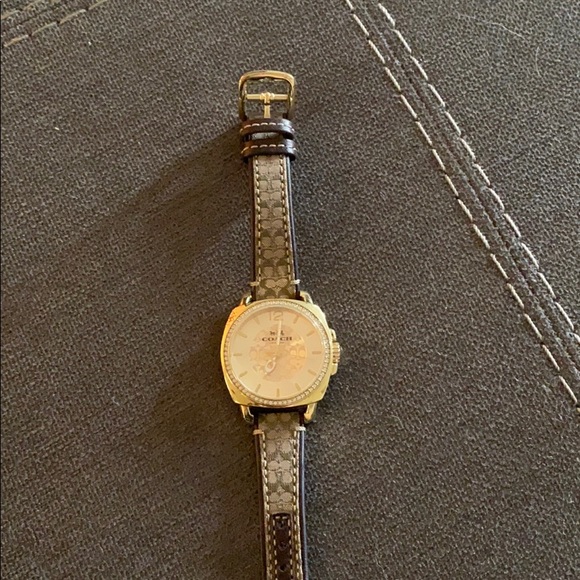 Coach watch - Picture 3 of 4